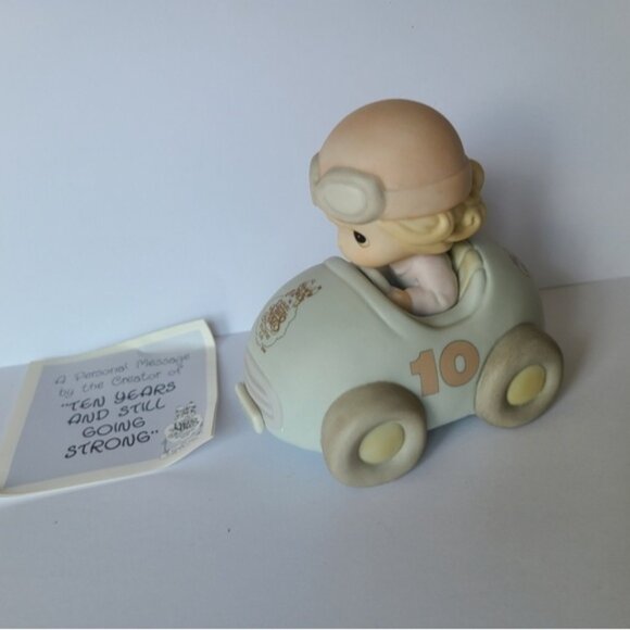 Vintage Precious Moments Collectors Club 10 Year Old Car Collectible Figurine - Picture 2 of 13